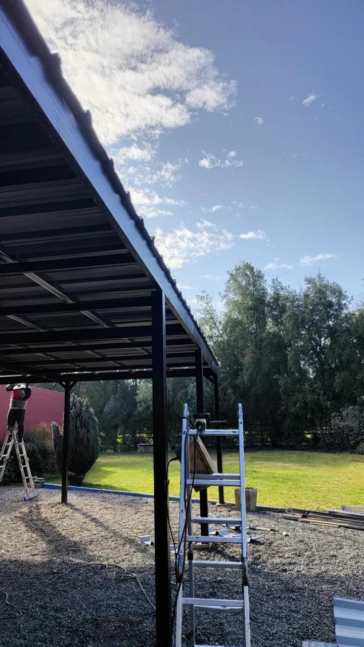 Estructuras metálicas y cobertizos industriales